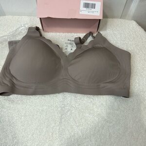 Dresime Nursing Bra 2XL – New in Box w/ Extender
